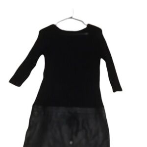 Free whit purchase dex tunic blouse​